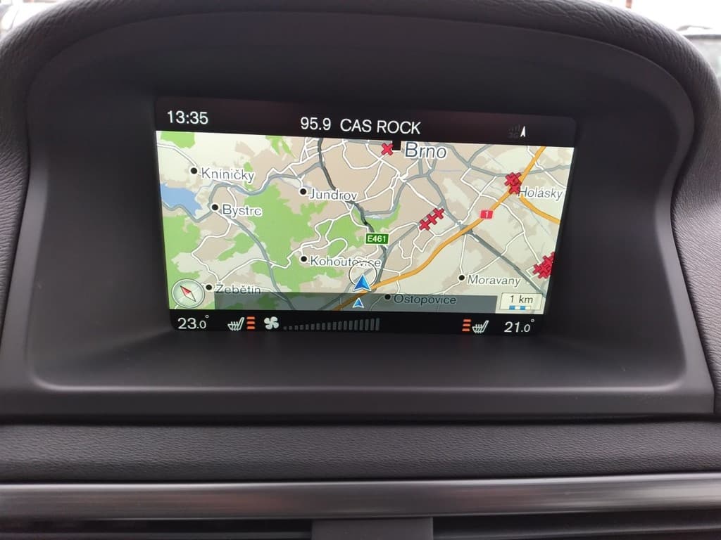 2016 Volvo V70 - 8