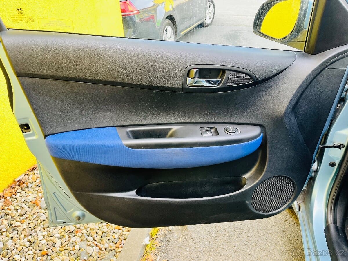 2010 Hyundai i20 - 8