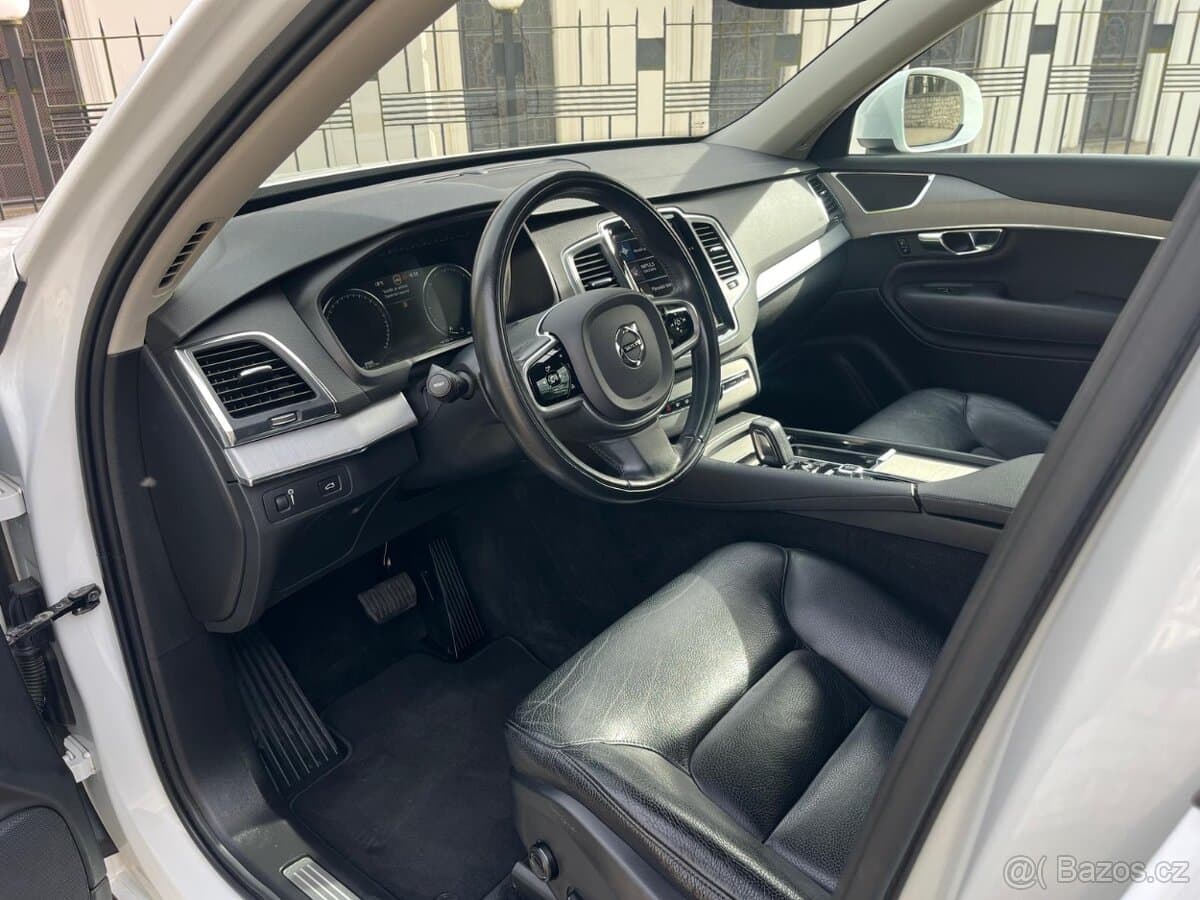 2020 Volvo XC90 - 8