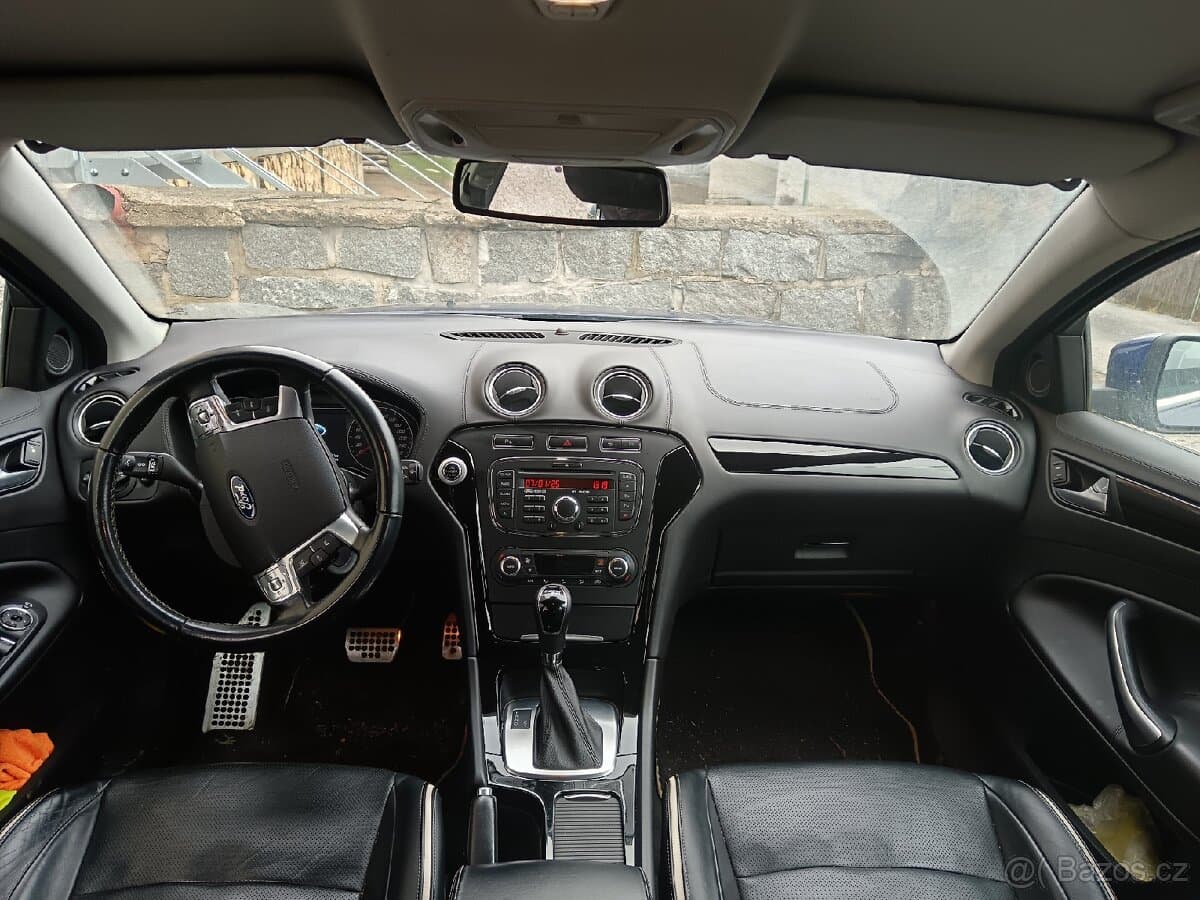 2013 Ford MONDEO - 8