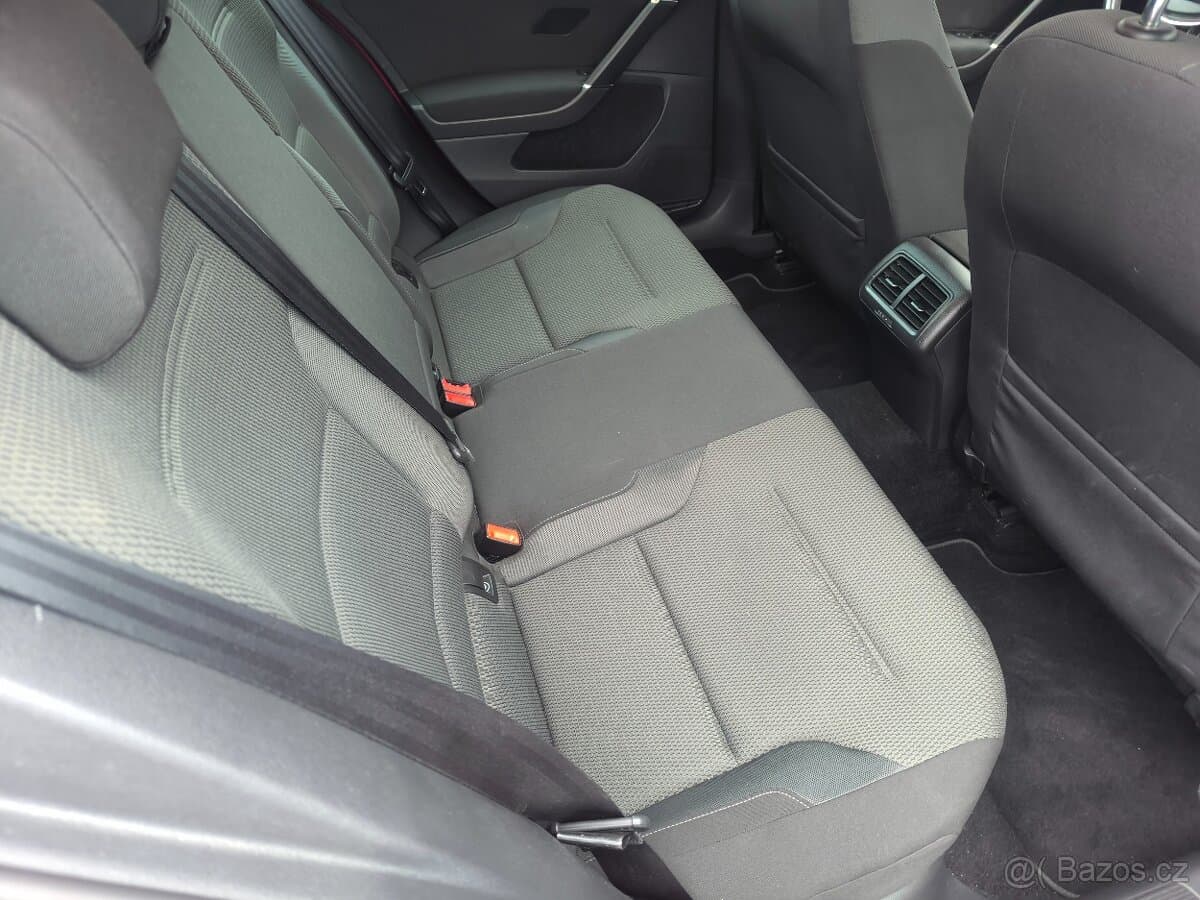 2013 Volkswagen GOLF - 8