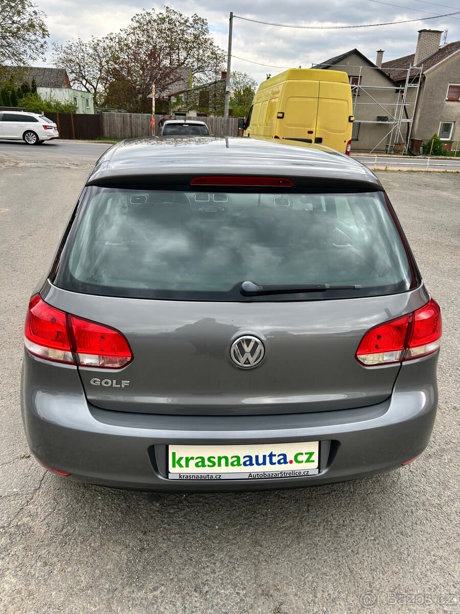 2010 Volkswagen GOLF - 8