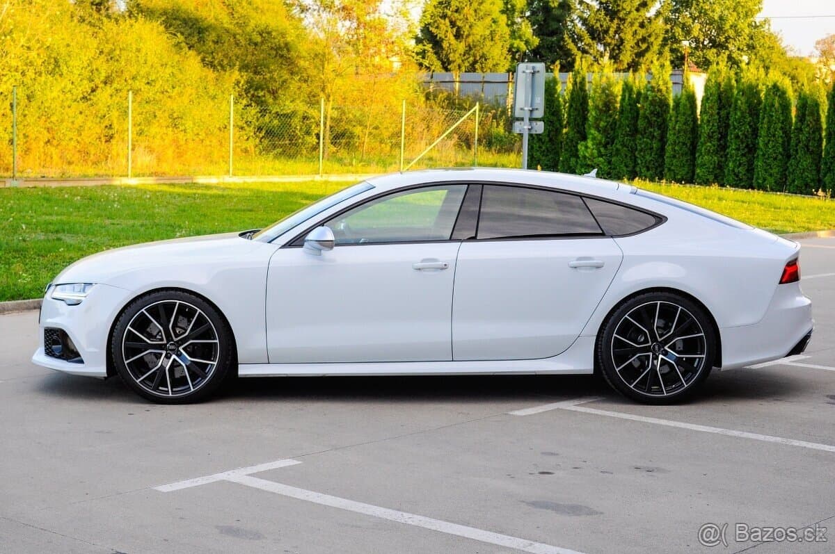 2015 Audi RS7 - 8