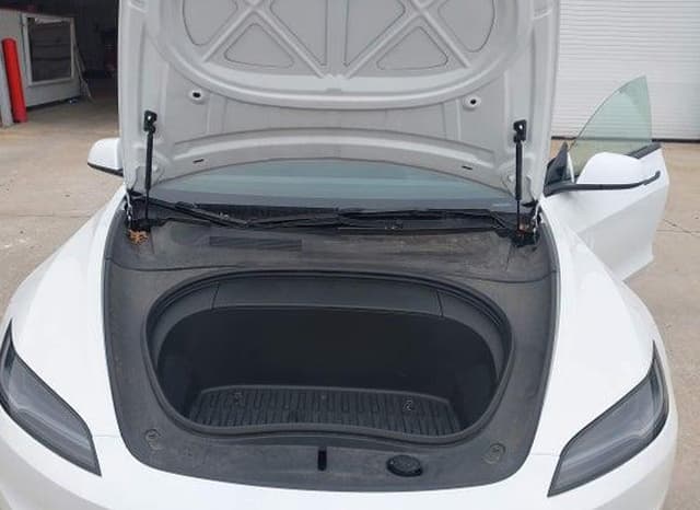 2024 Tesla MODEL 3 - 8