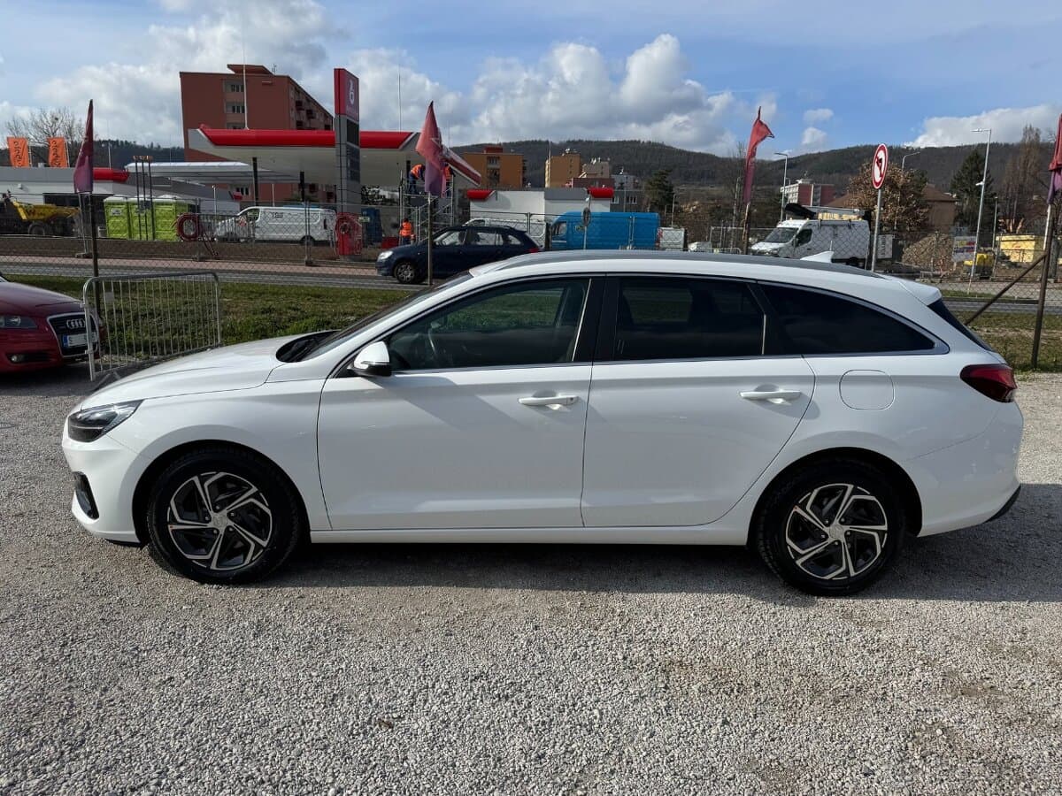 2023 Hyundai i30 - 8