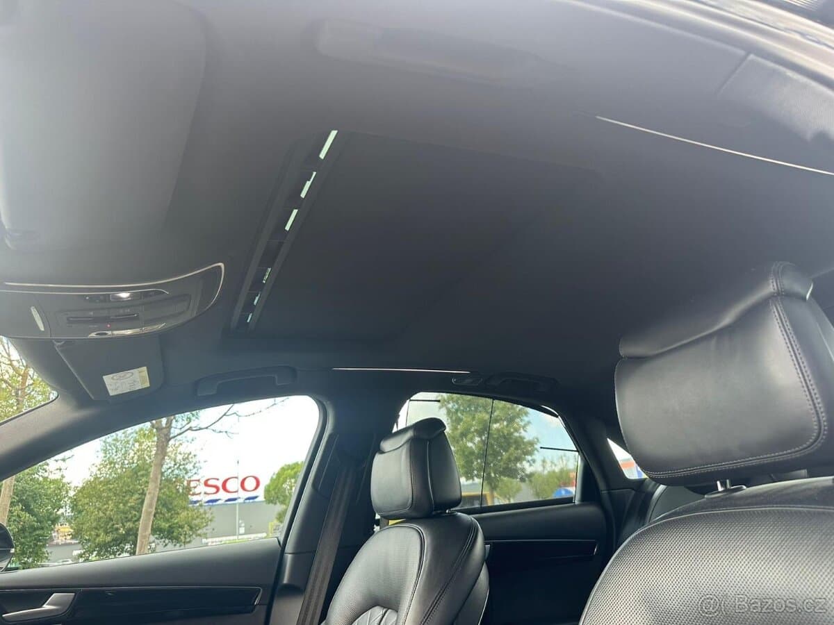 2017 Audi A8 - 8