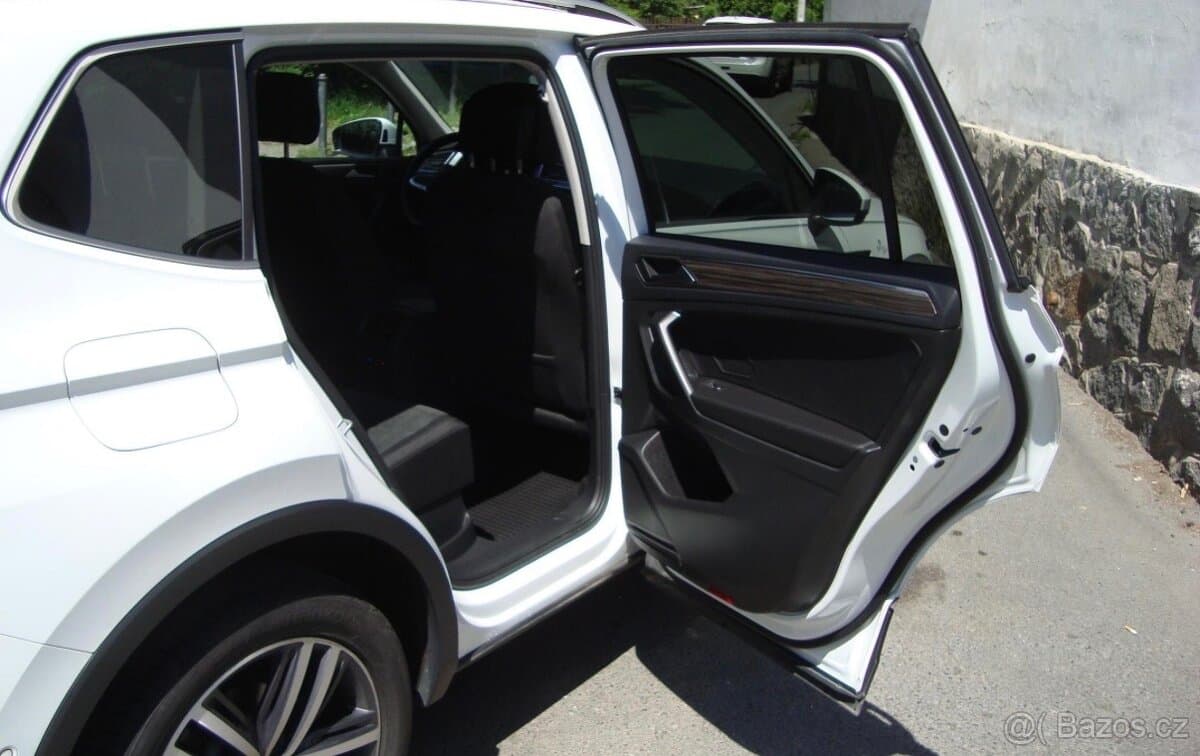 2023 Volkswagen TIGUAN - 8