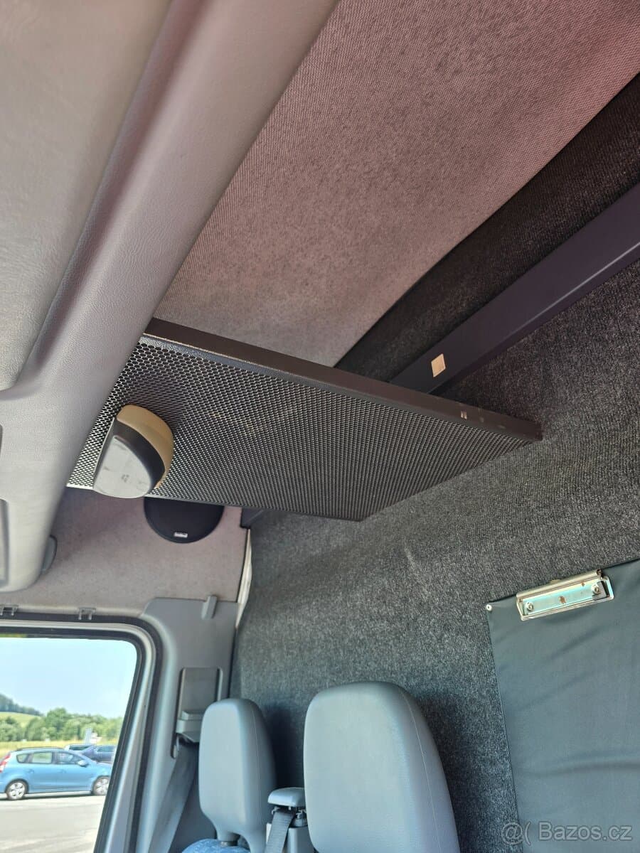 2005 Mercedes-Benz SPRINTER - 8