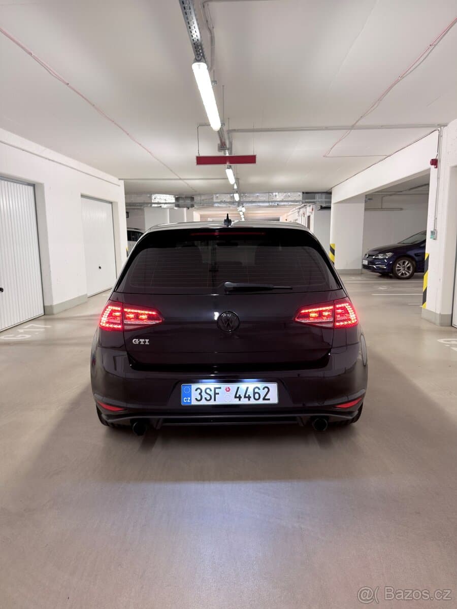 2016 Volkswagen GOLF - 8