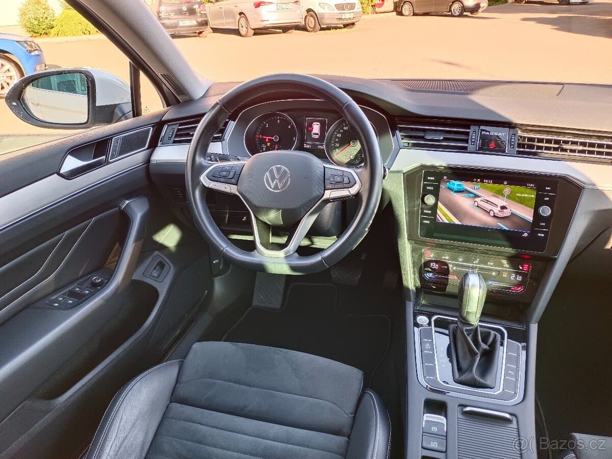 2022 Volkswagen PASSAT - 8