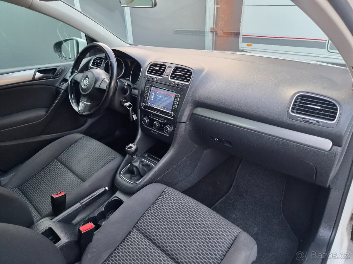 2009 Volkswagen GOLF - 8