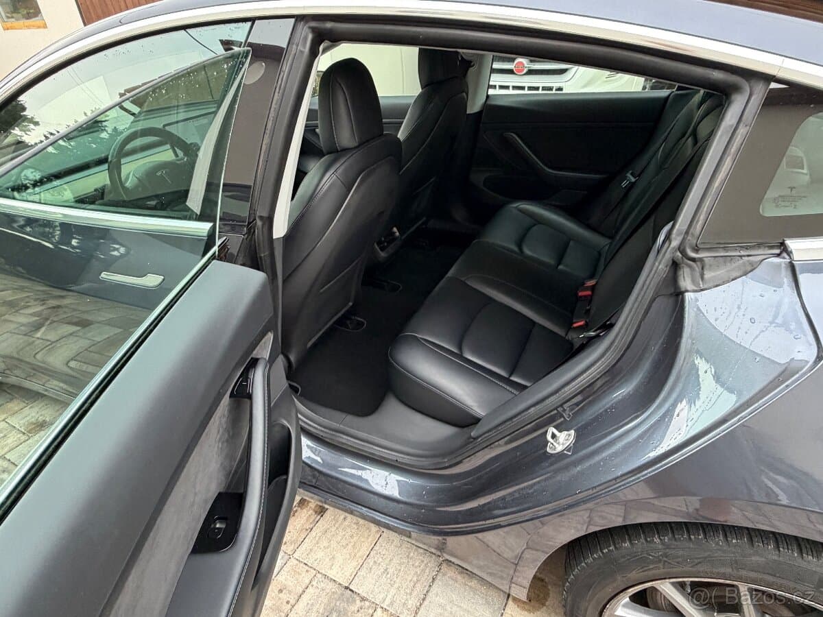 2019 Tesla MODEL 3 - 8