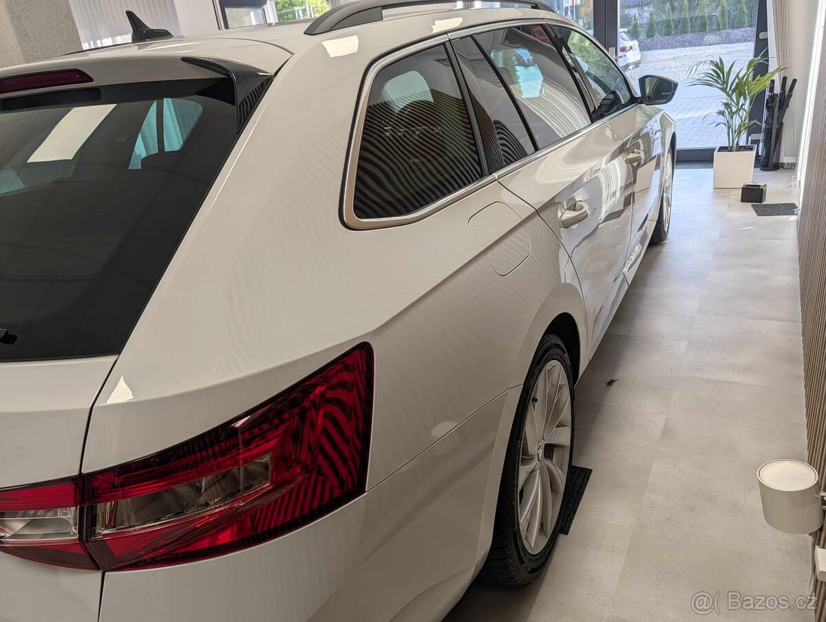 2022 Škoda SUPERB - 8