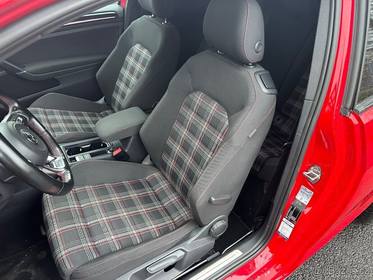 2017 Volkswagen GOLF - 8