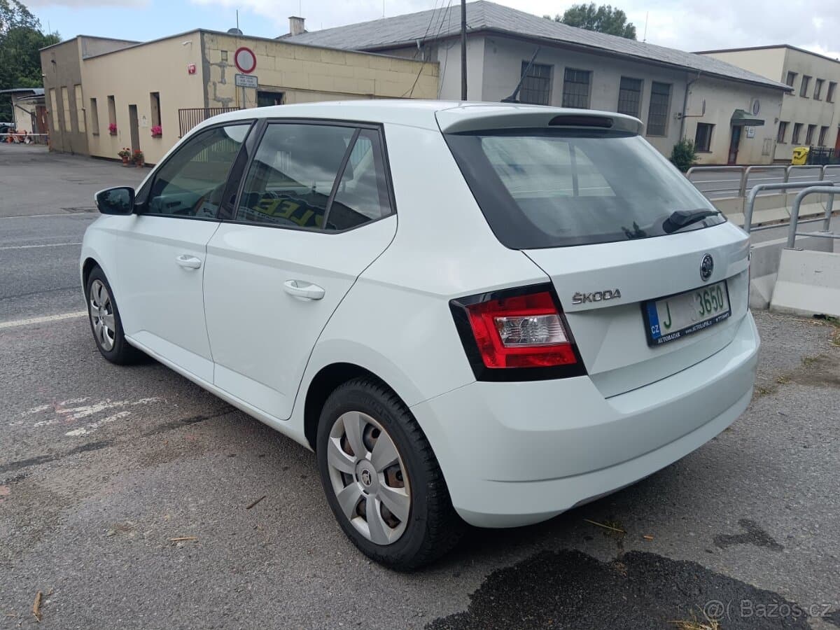2016 Škoda FABIA - 8