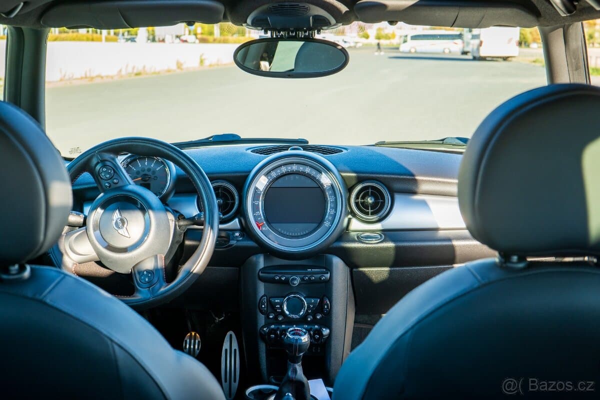2011 Mini COOPER - 8