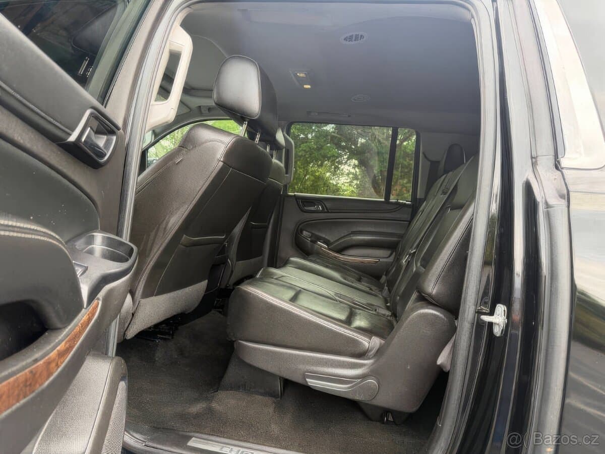 2016 Chevrolet SUBURBAN - 8