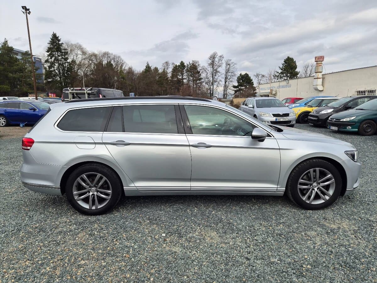 2015 Volkswagen PASSAT - 8