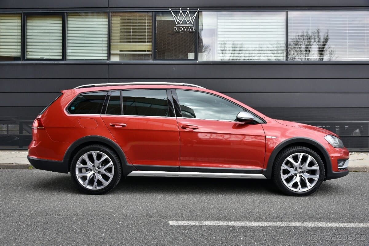 2015 Volkswagen GOLF - 8