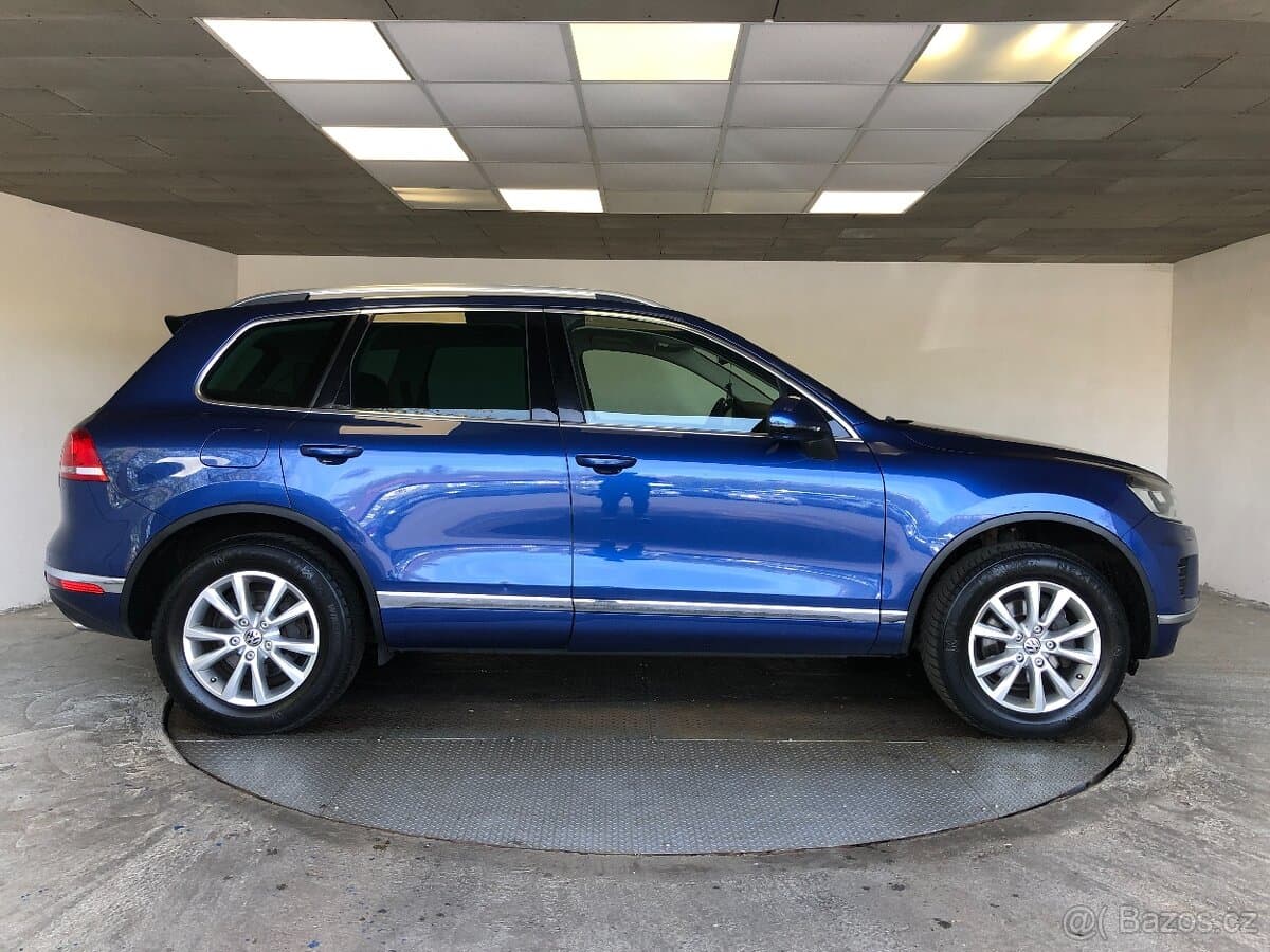 2015 Volkswagen TOUAREG - 8