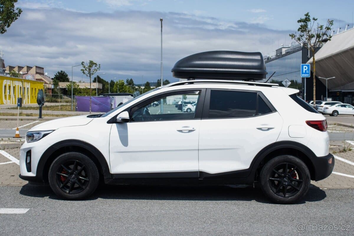 2019 Kia STONIC - 8