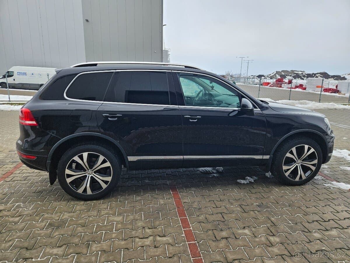 2014 Volkswagen TOUAREG - 8