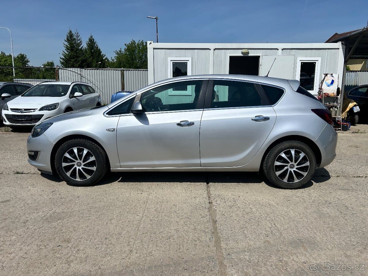 2013 Opel ASTRA - 8