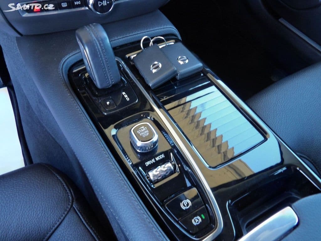 2020 Volvo V60 - 8