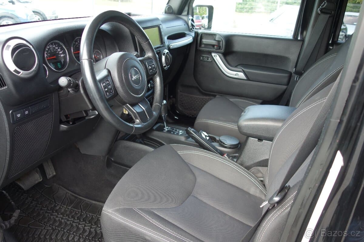 2013 Jeep WRANGLER - 8