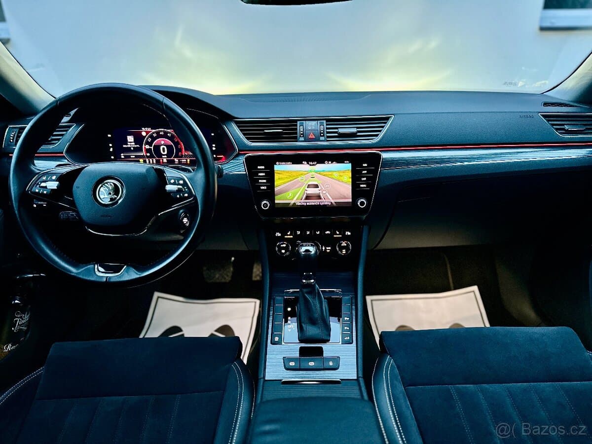 2021 Škoda SUPERB - 8
