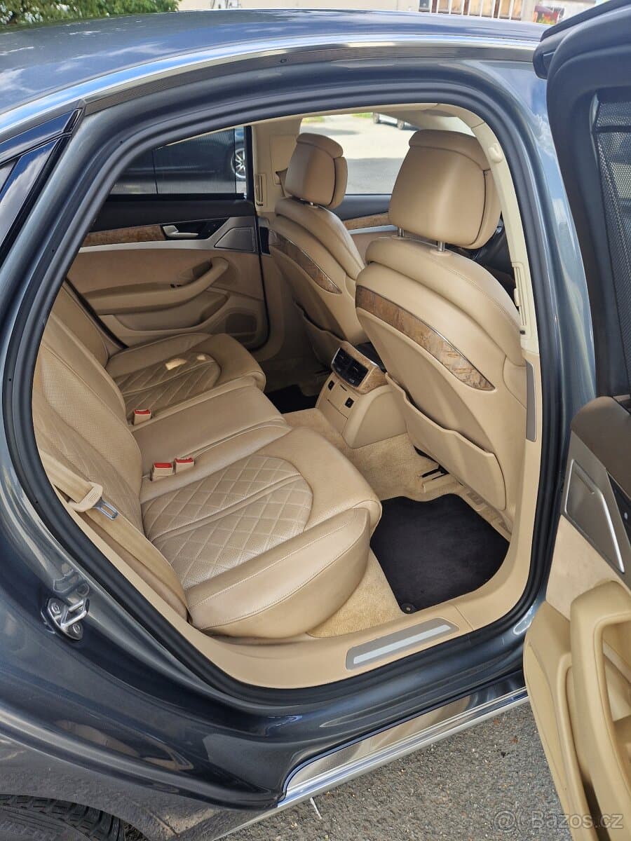 2014 Audi A8 - 8