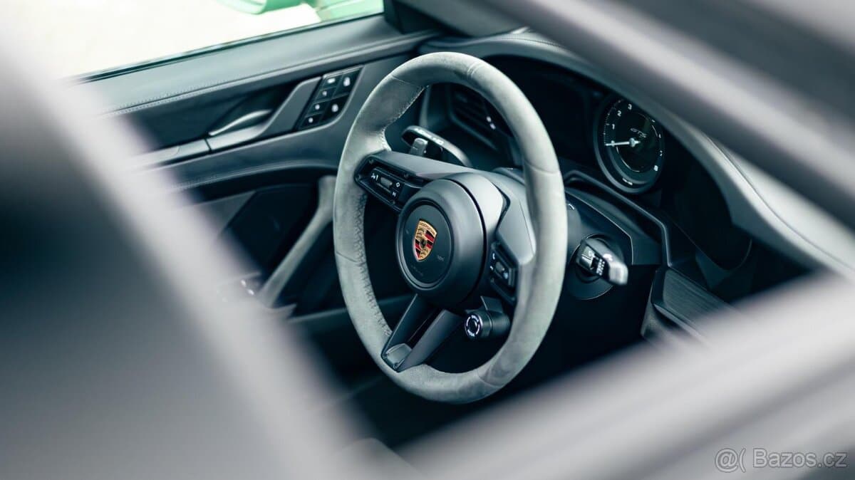 2023 Porsche 911 - 8