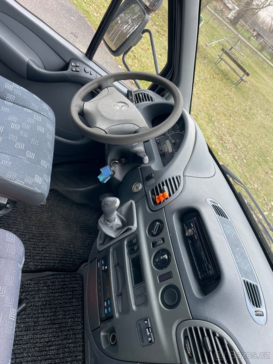 2005 Mercedes-Benz SPRINTER - 8