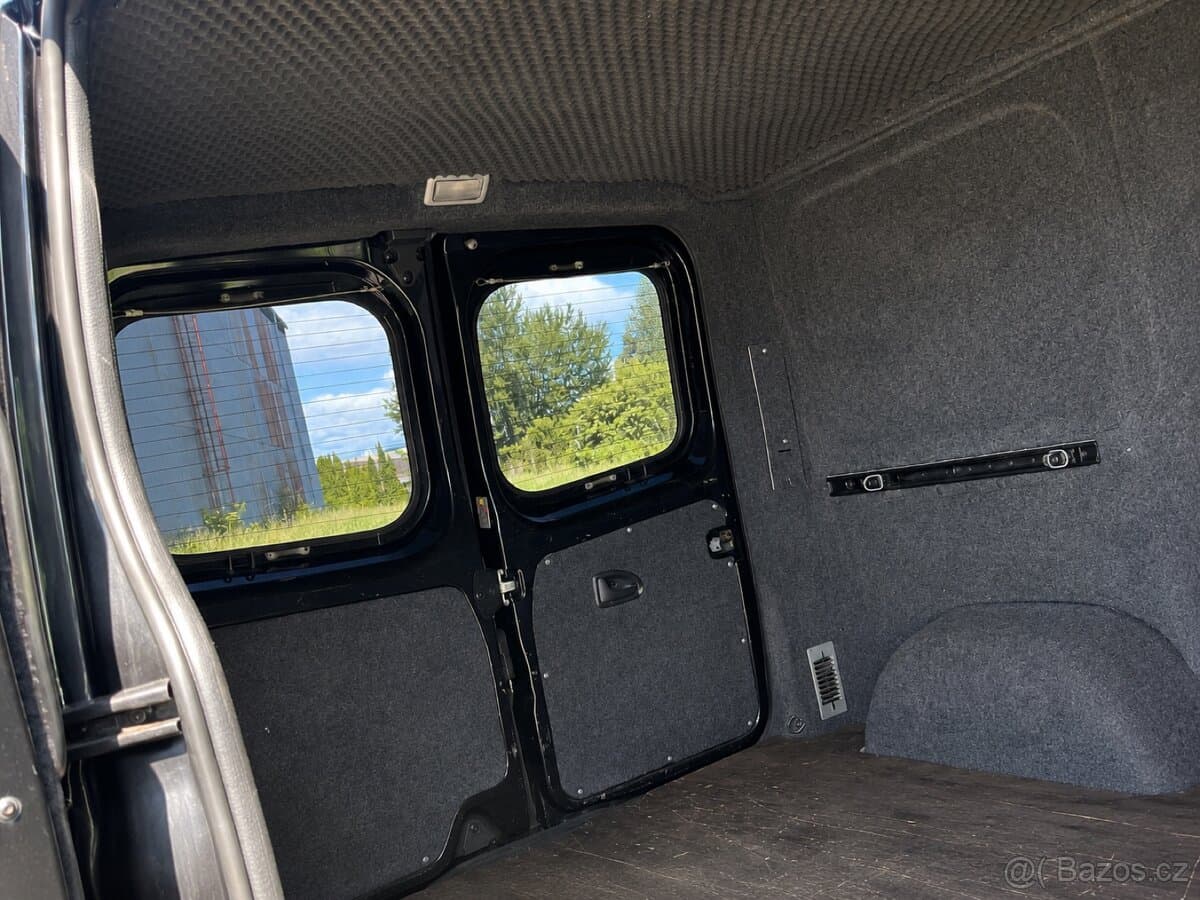 Renault TRAFIC - 8