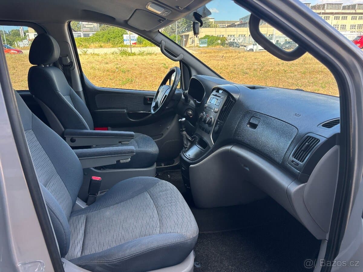 2013 Hyundai H-1 - 8