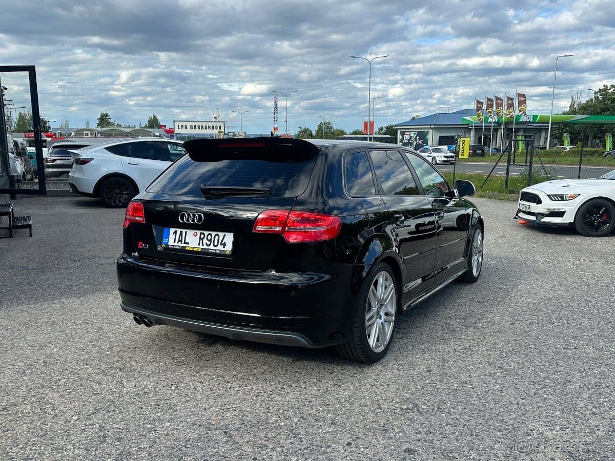 2010 Audi S3 - 8