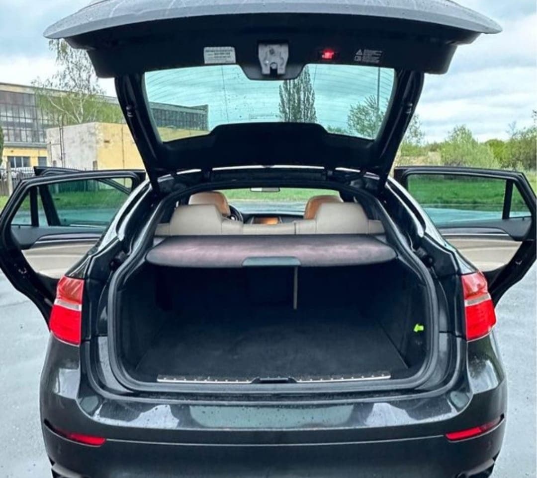 2010 BMW X6 - 8