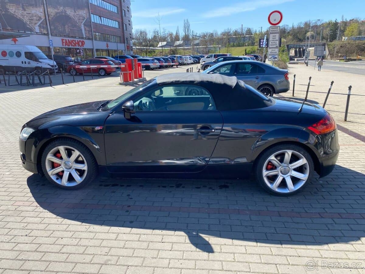 2007 Audi TT - 8
