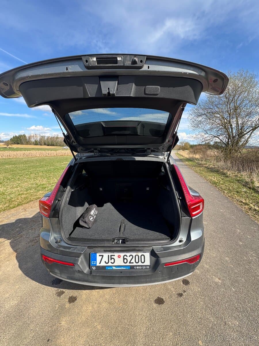 2019 Volvo XC40 - 8