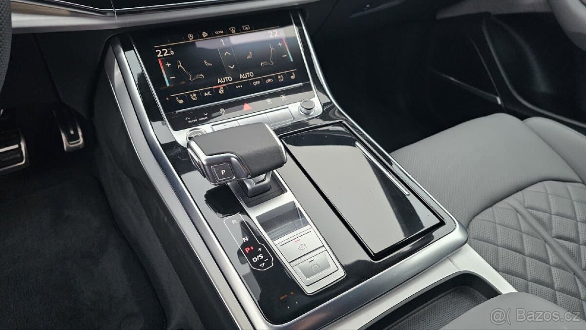 Audi Q8 - 8