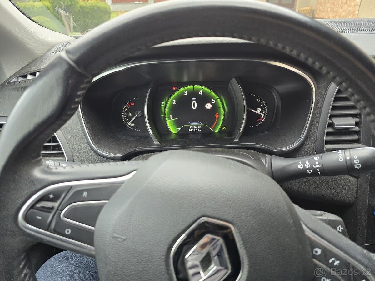 2016 Renault MEGANE - 8