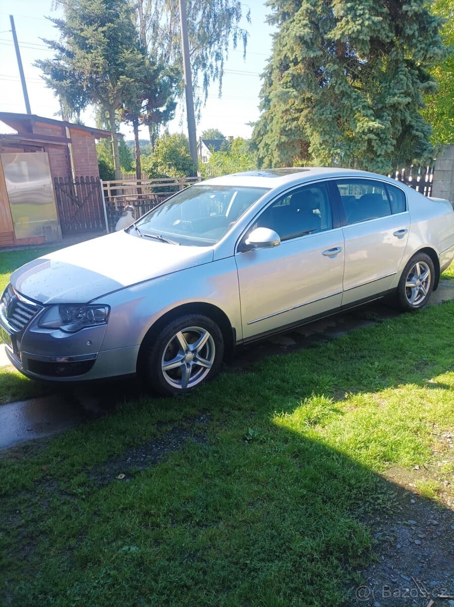 2009 Volkswagen PASSAT - 8
