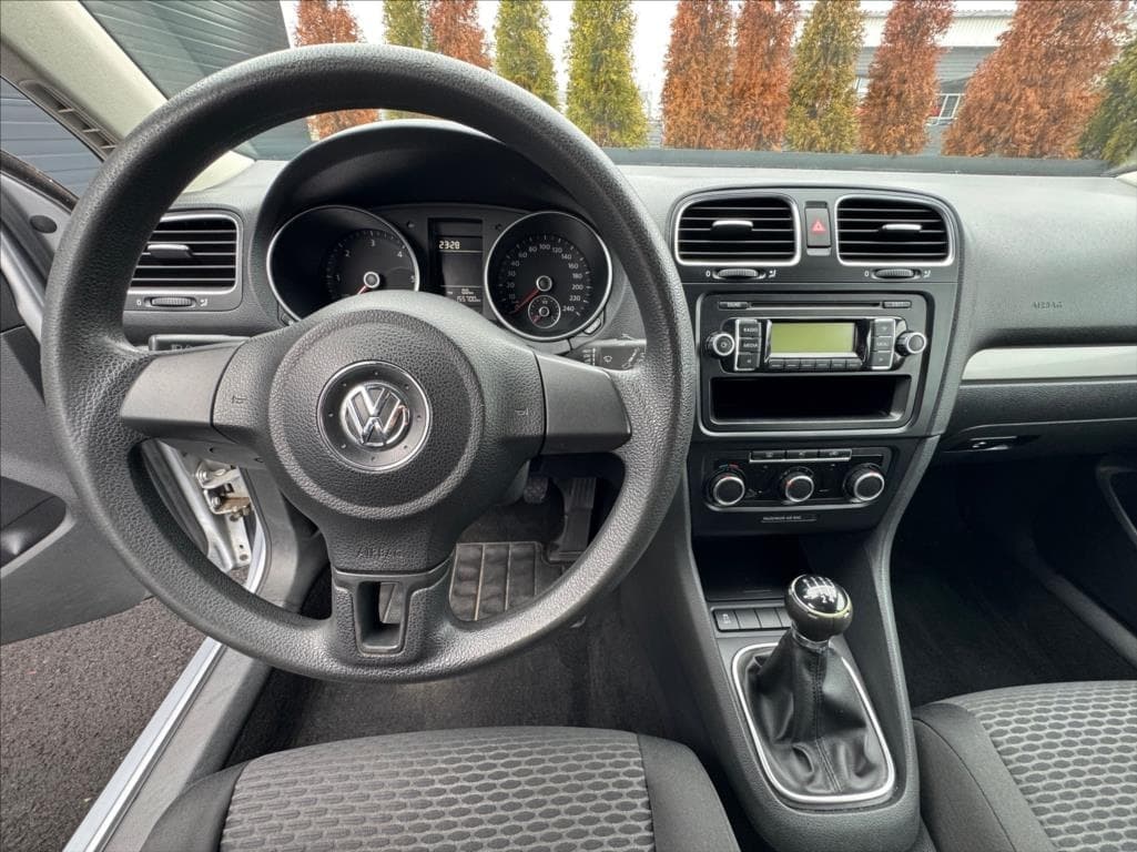 2011 Volkswagen GOLF - 8