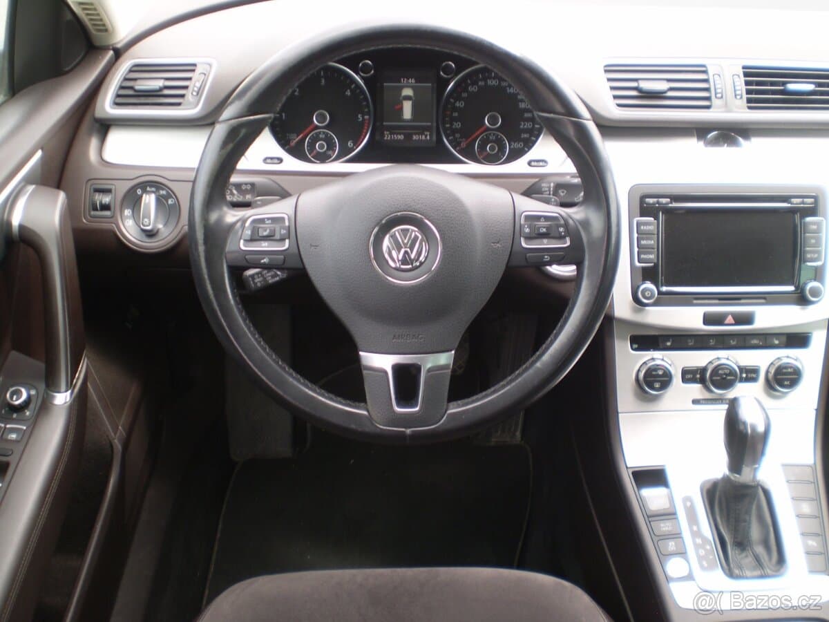 2014 Volkswagen PASSAT - 8