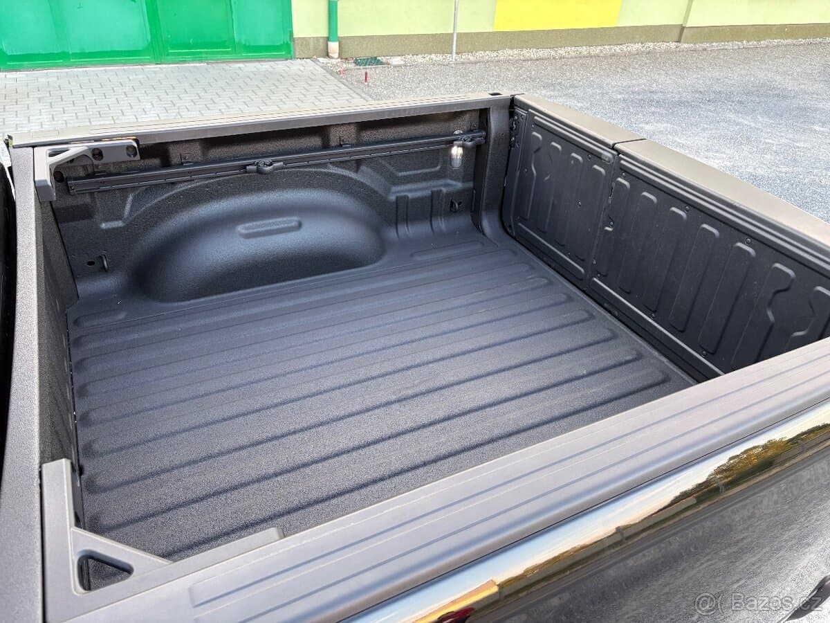 2023 RAM 1500 - 8