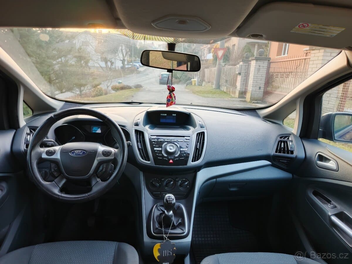 2011 Ford C-MAX - 8