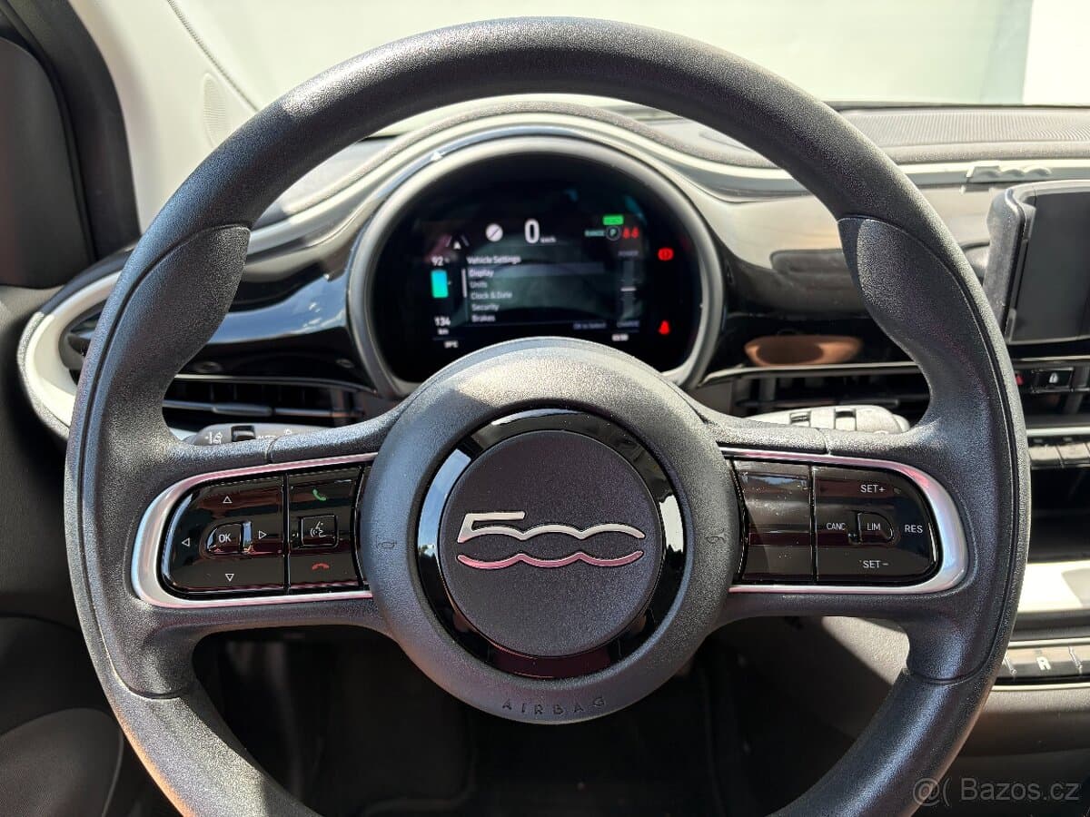 2022 Fiat 500 - 8