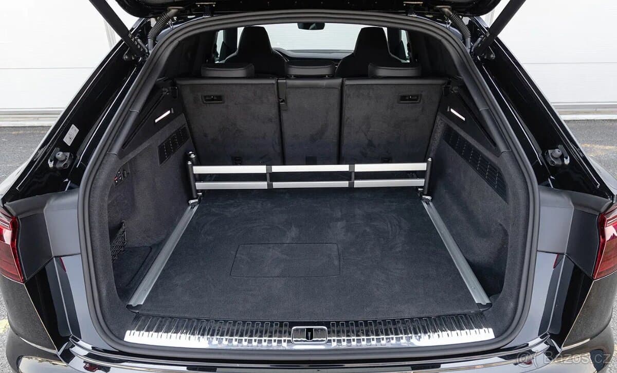 Audi Q8 - 8