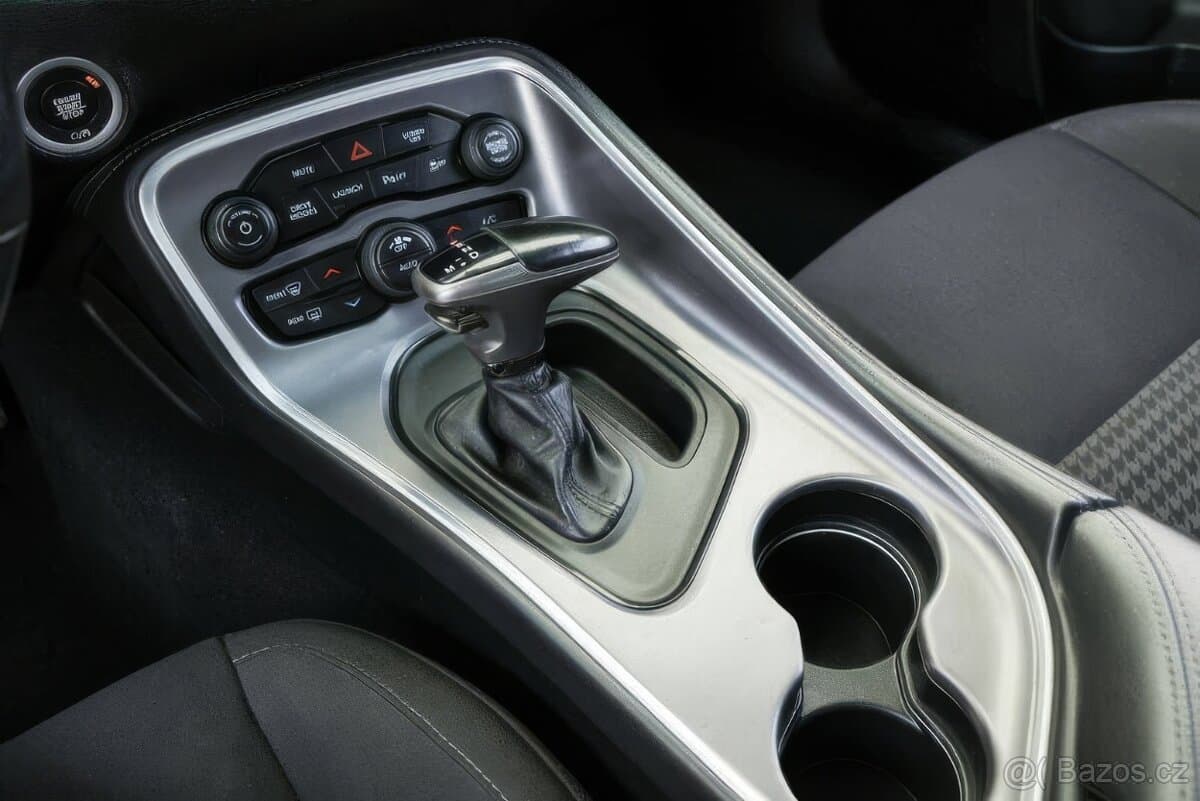 2020 Dodge CHALLENGER - 8