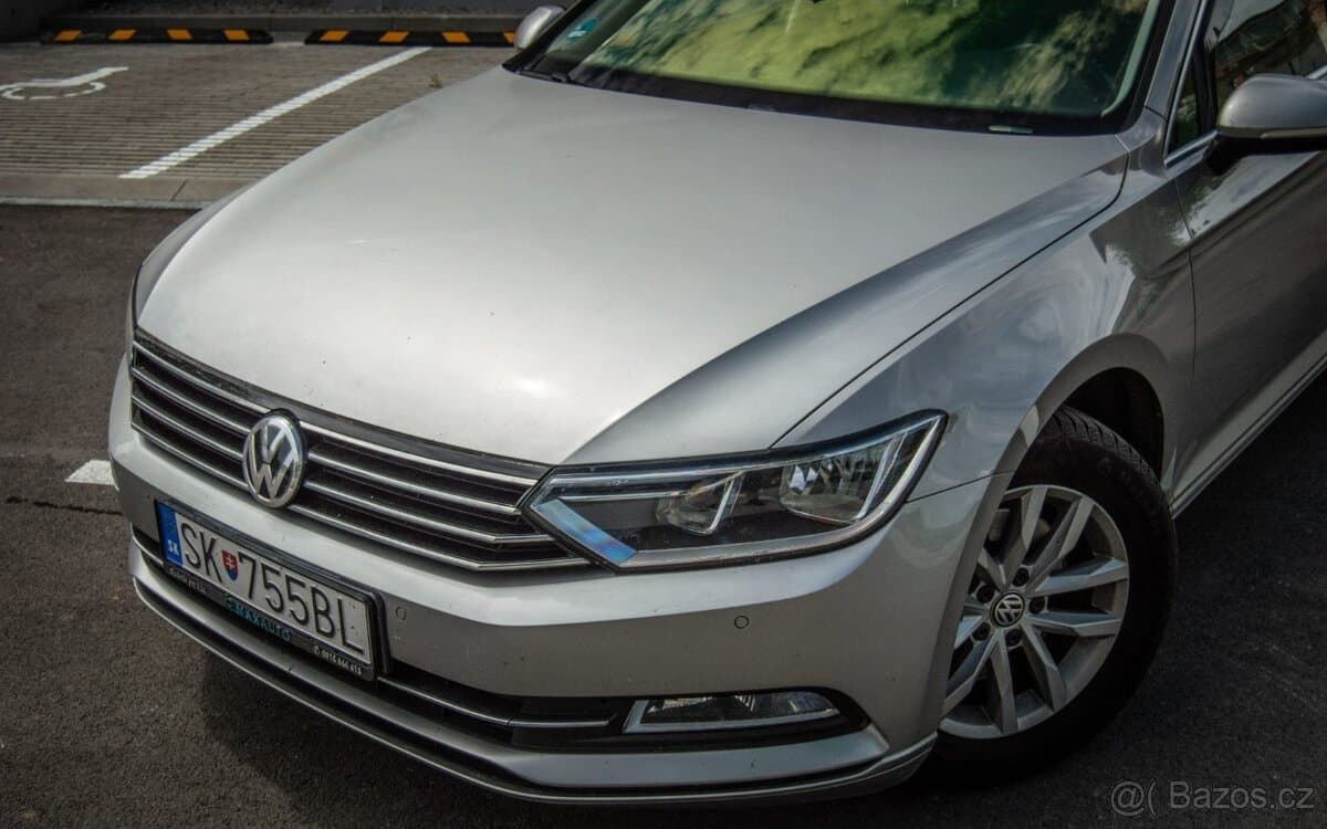 2016 Volkswagen PASSAT - 8